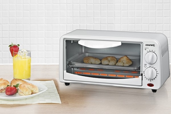 Courant Compact Toaster Oven White