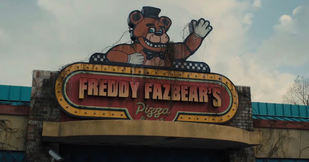 Five Nights At Freddy S Trailer Features Something Hiding In The Shadows