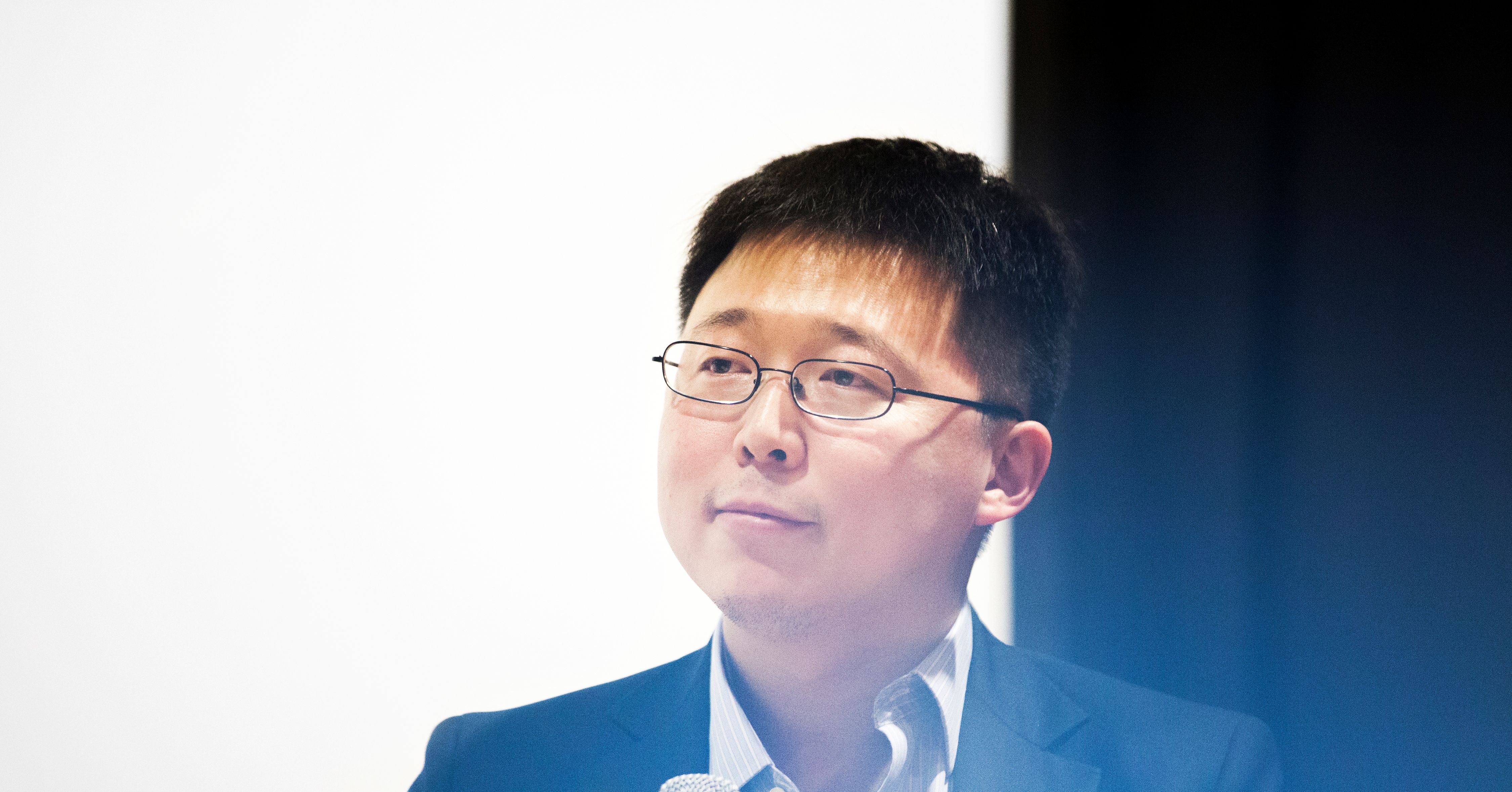 Mit Crispr Scientist Feng Zhang Braves Enemy Territory At Uc Berkeley