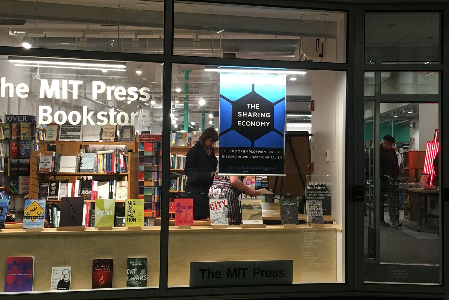 Mit Press Bookstore Celebrates New Home Mit News Massachusetts