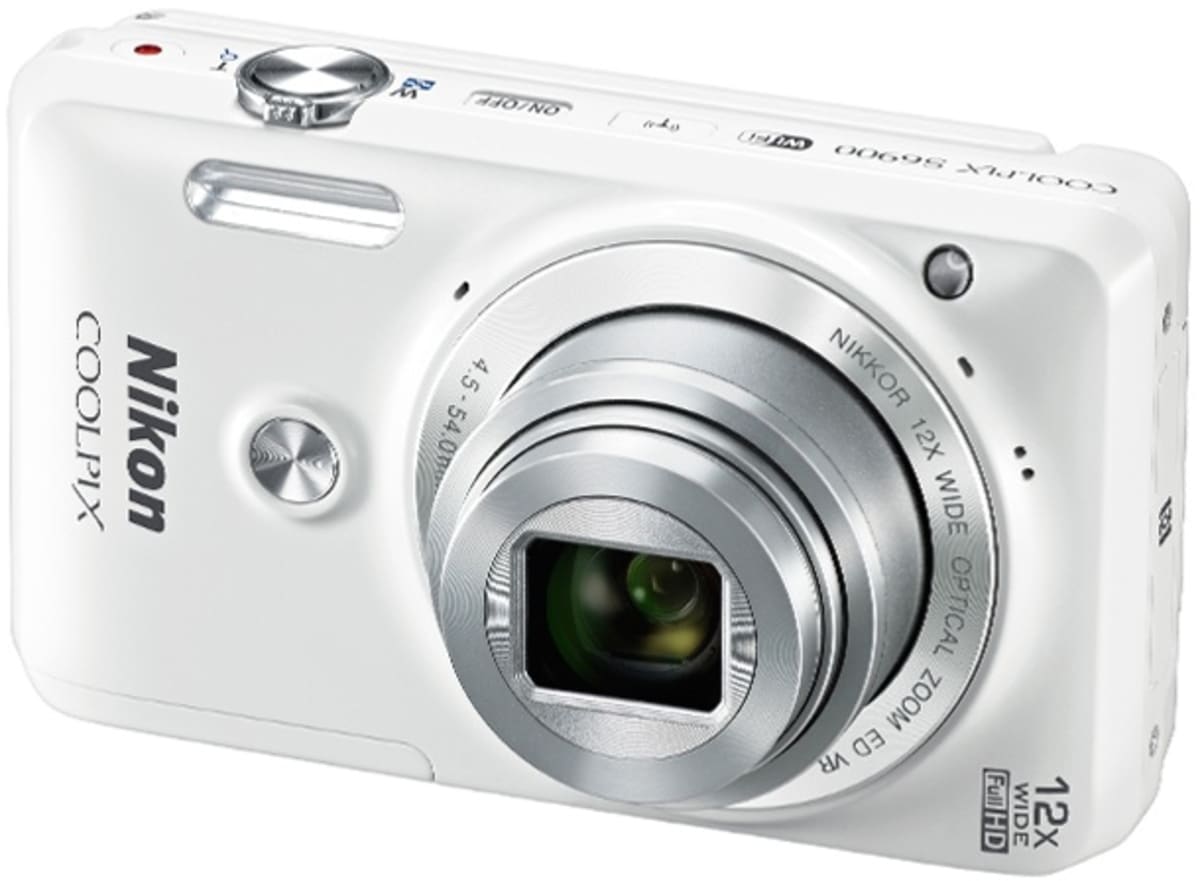 Nikon Coolpix S6900 Reviewed