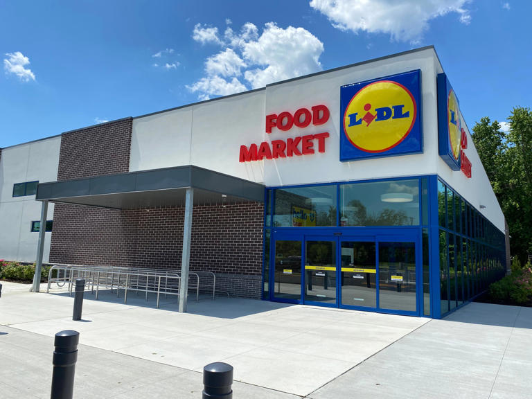 Outdoor Garden Centers Popping Up At Lidl Stores In Delaware Pennsylvania And New Jersey