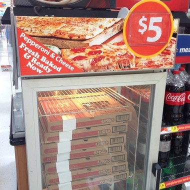 Walmart Competing With Little Caesar Amp 39 S 5 Hot And Ready Pizza Al Com