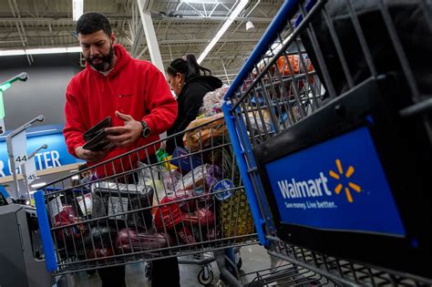 Walmart Is Piloting A Pricier 2 Hour Express Grocery Delivery Service