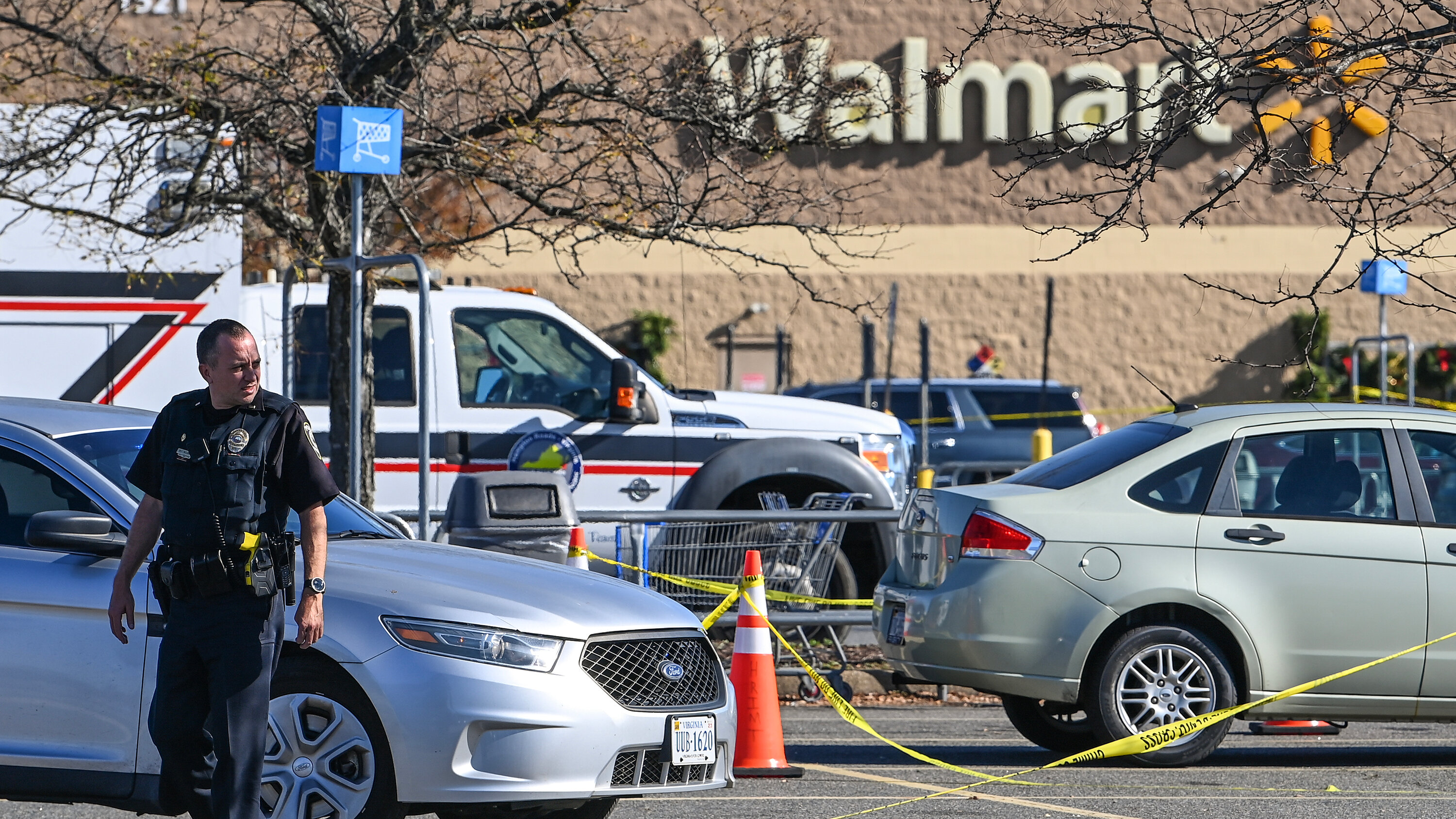 Walmart Shootings Man With Conceal Carry Permit Unintentionally Fires